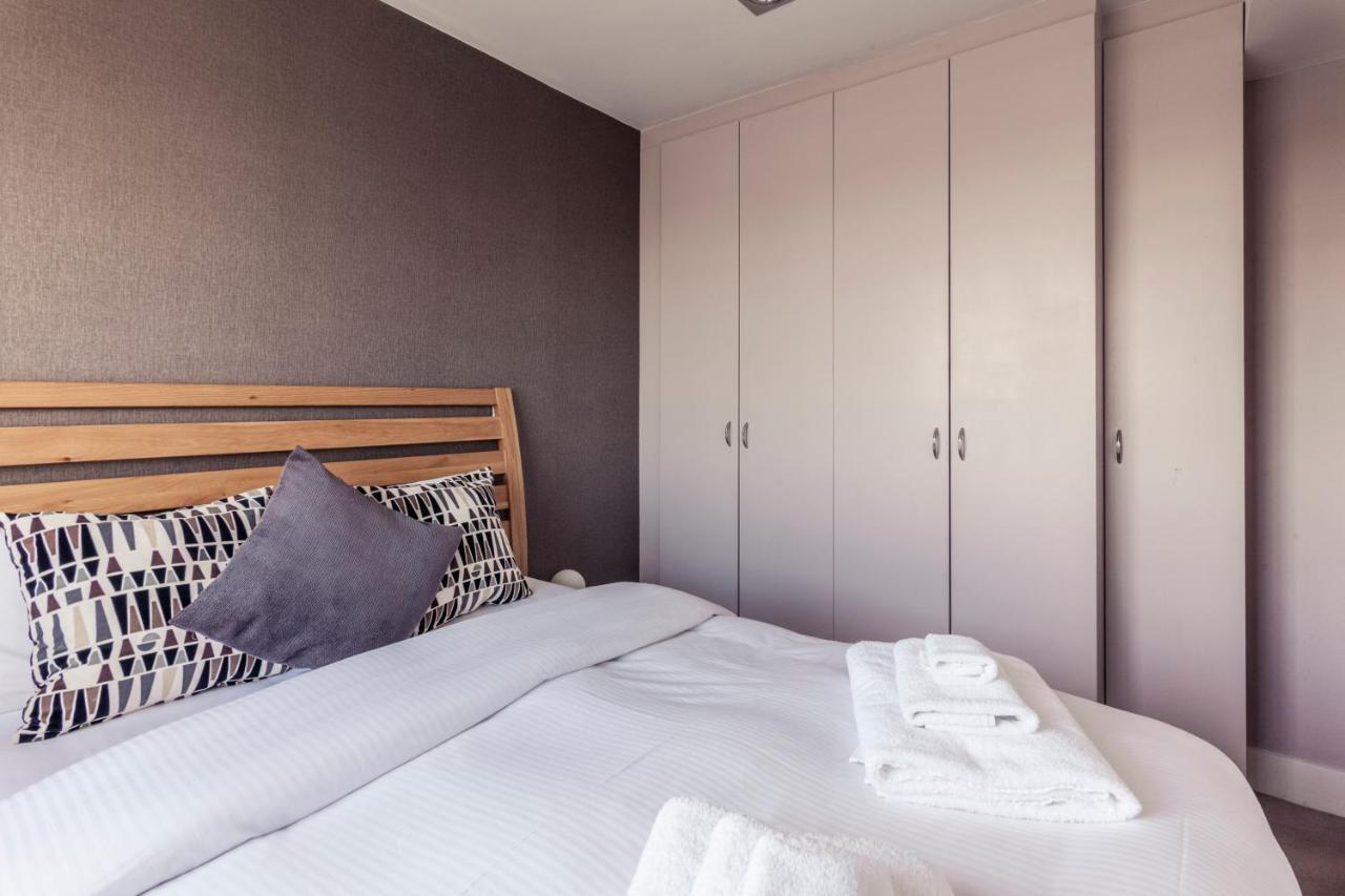 Amanah Properties - Luxury 2 Bed Chelsea Cloisters London Skyline Exterior photo